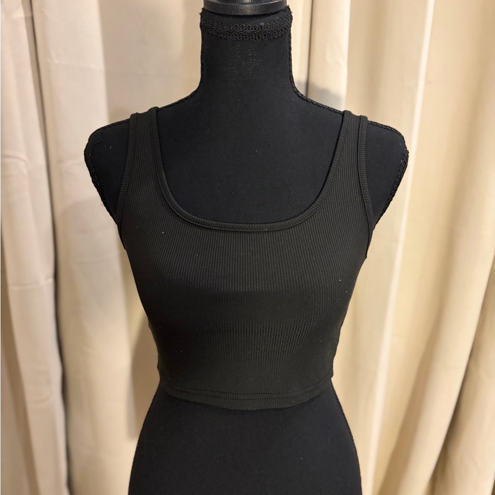 Stylish Black Ribbed Tank Top